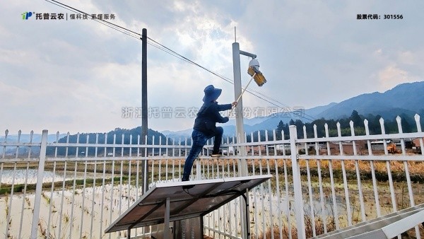 春壟之上，托普人用專業(yè)與溫度，喚醒每一臺“農(nóng)田衛(wèi)士”