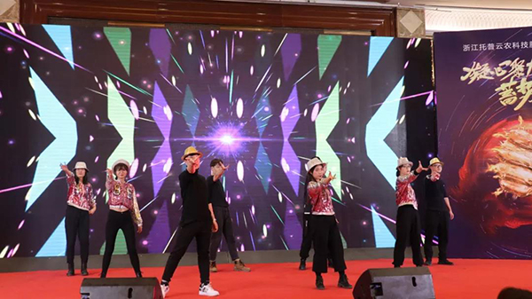 青春與活力盡情綻放 青春與活力盡情綻放