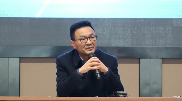 董事長陳渝陽講話 董事長陳渝陽講話